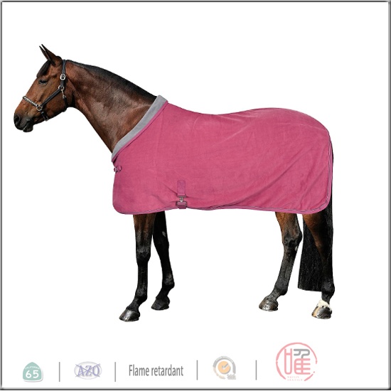 Fleece horse blanket